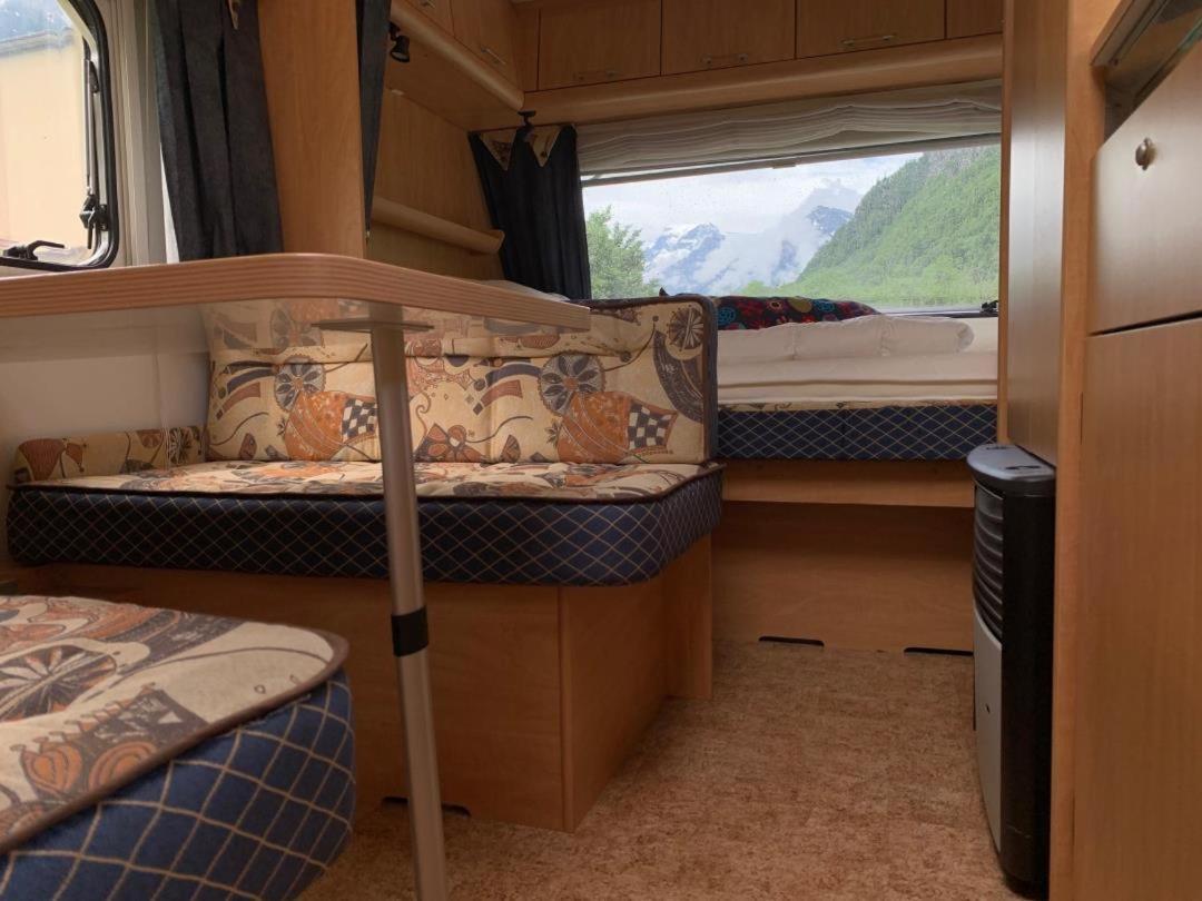 Revier Caravan-Ig Und Cool Hatzingen Bagian luar foto