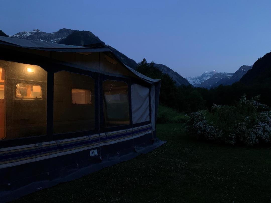 Revier Caravan-Ig Und Cool Hatzingen Bagian luar foto