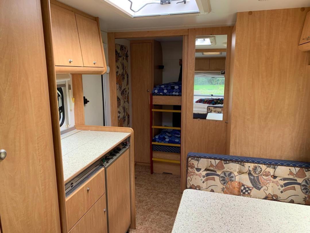 Revier Caravan-Ig Und Cool Hatzingen Bagian luar foto