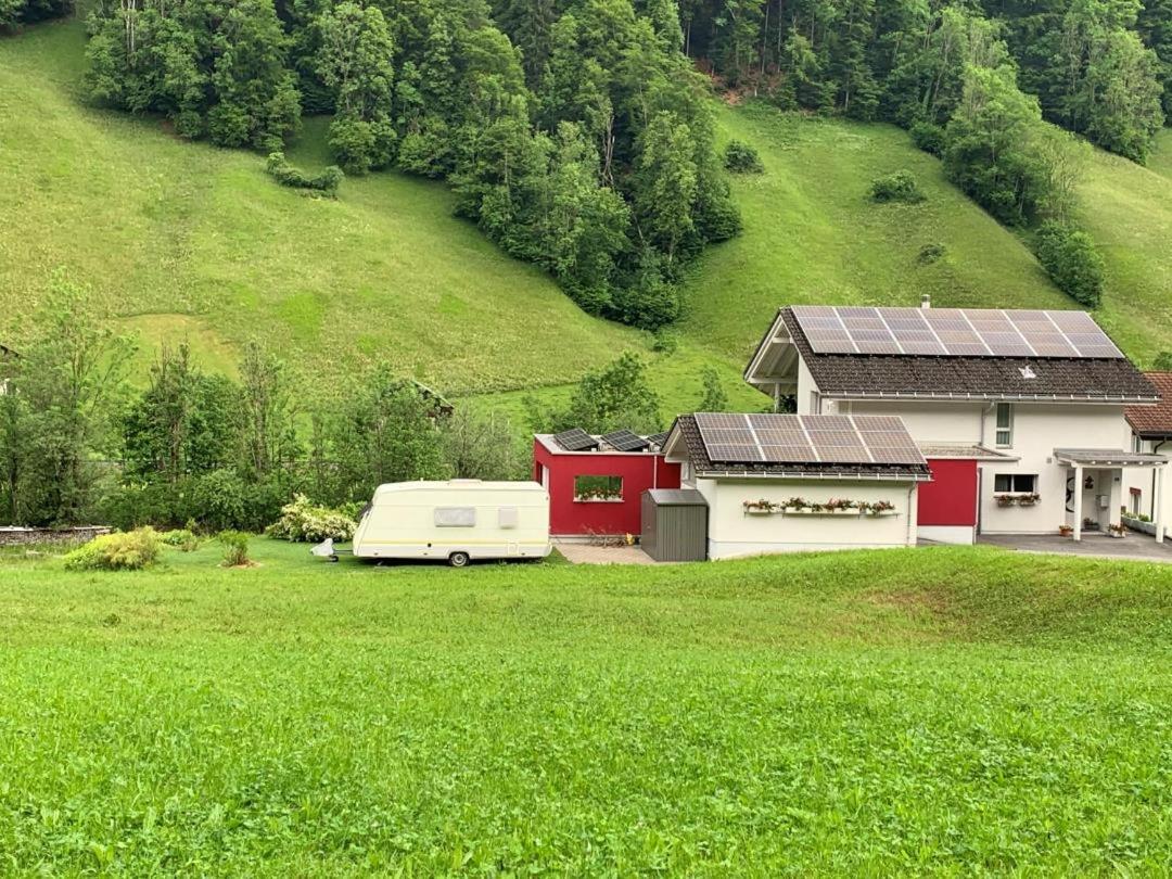 Revier Caravan-Ig Und Cool Hatzingen Bagian luar foto